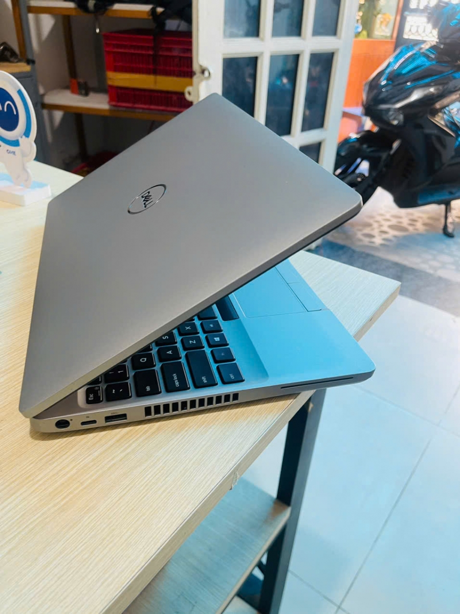 laptop dell latitude 5520